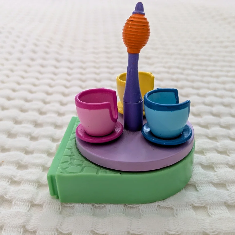 Polly Pocket Disney Magic Kingdom Castle Tea Cup Ride Replacement Part